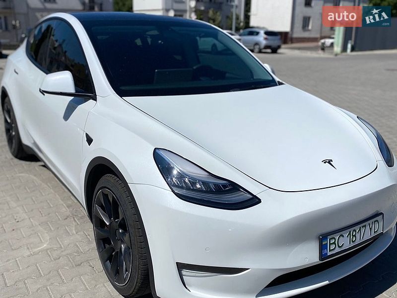 Позашляховик / Кросовер Tesla Model Y 2021 в Львові