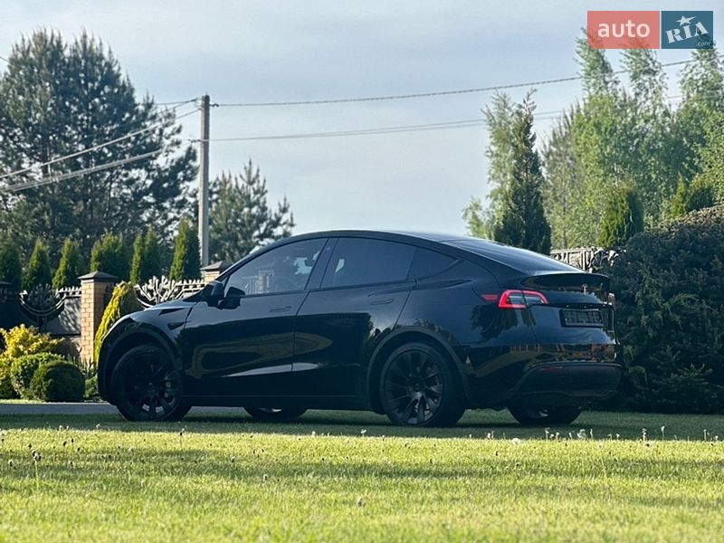 Внедорожник / Кроссовер Tesla Model Y 2020 в Львове