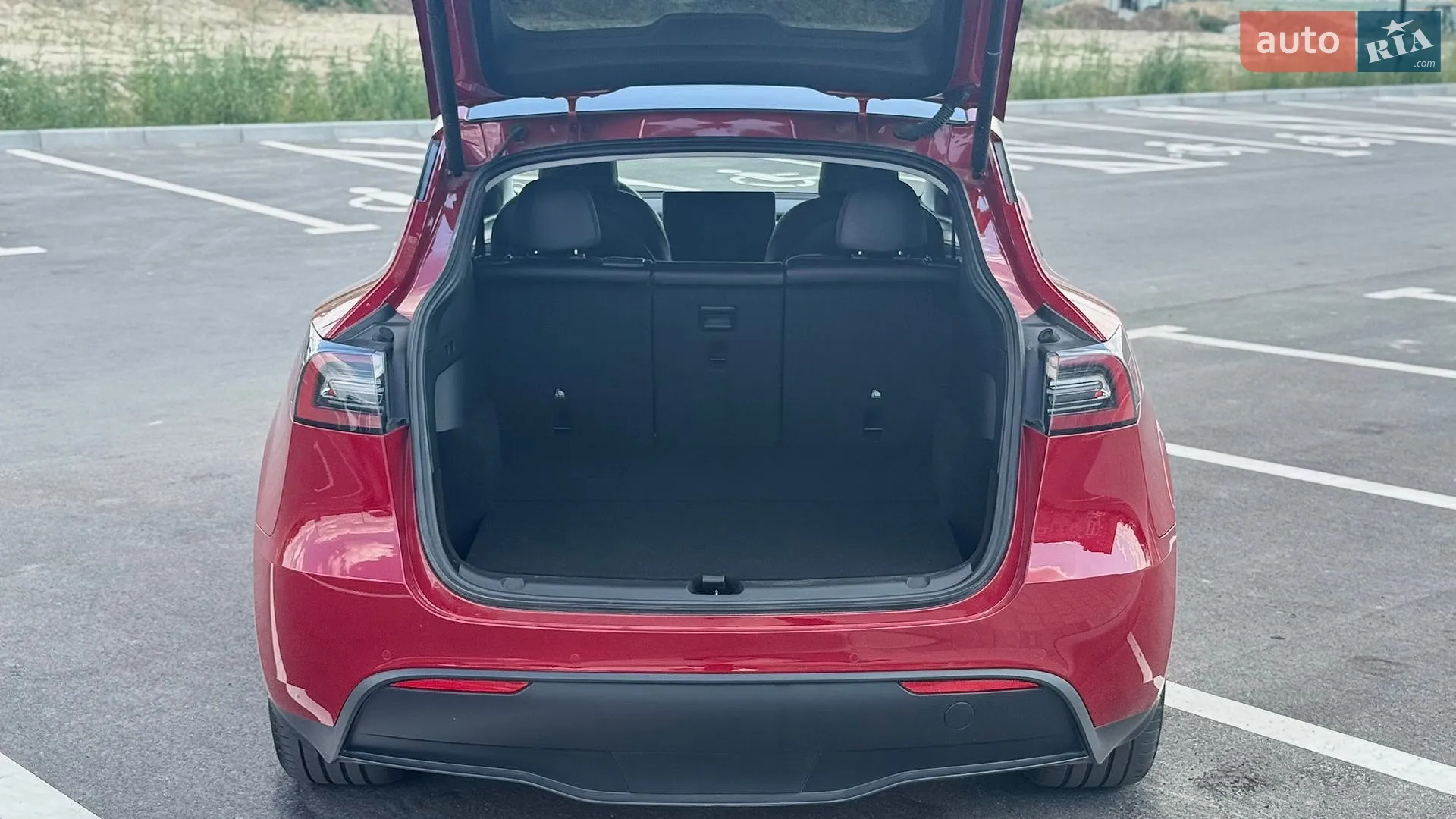 2022 Tesla Model Y - мініатюра 11