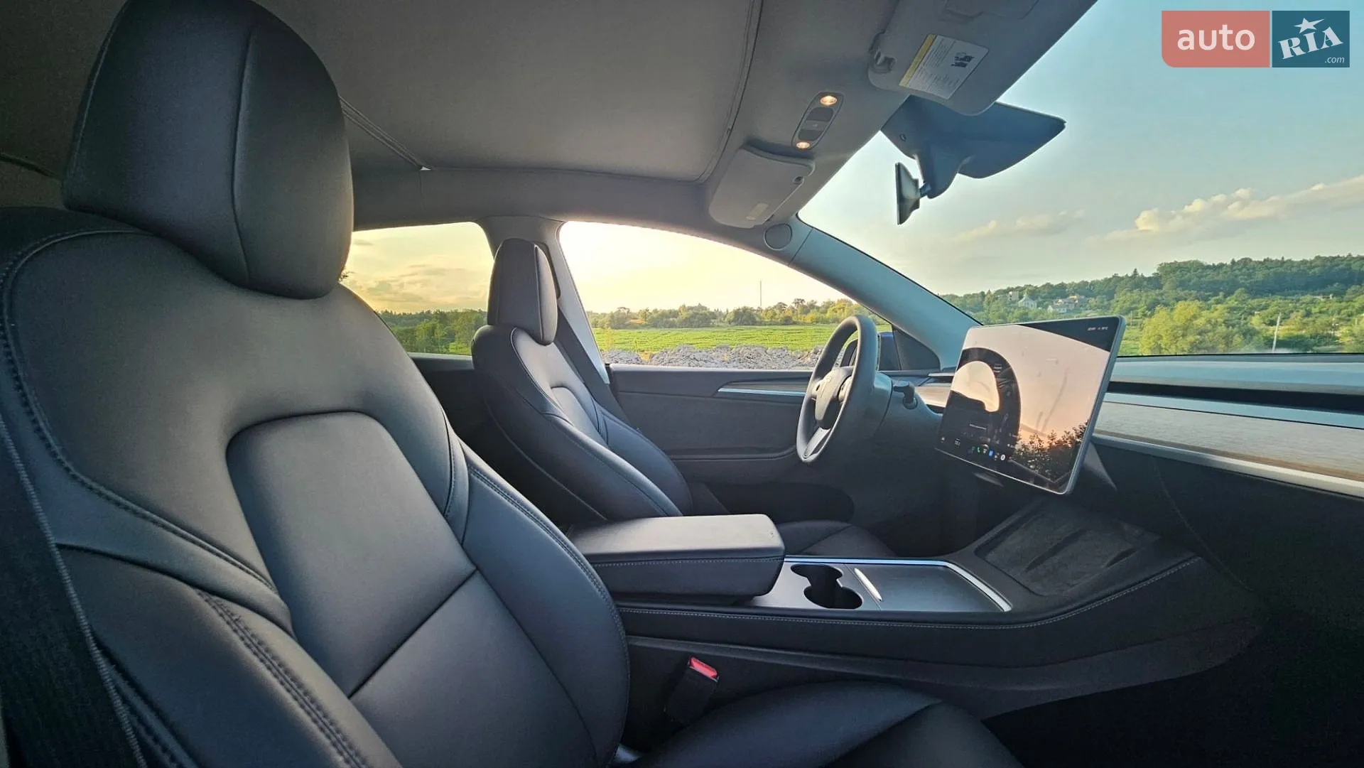 2024 Tesla Model Y - мініатюра 44