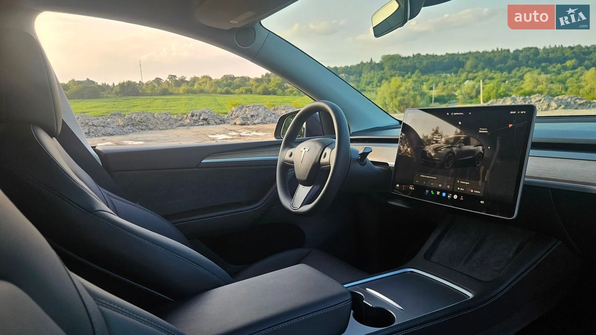 2024 Tesla Model Y - мініатюра 46