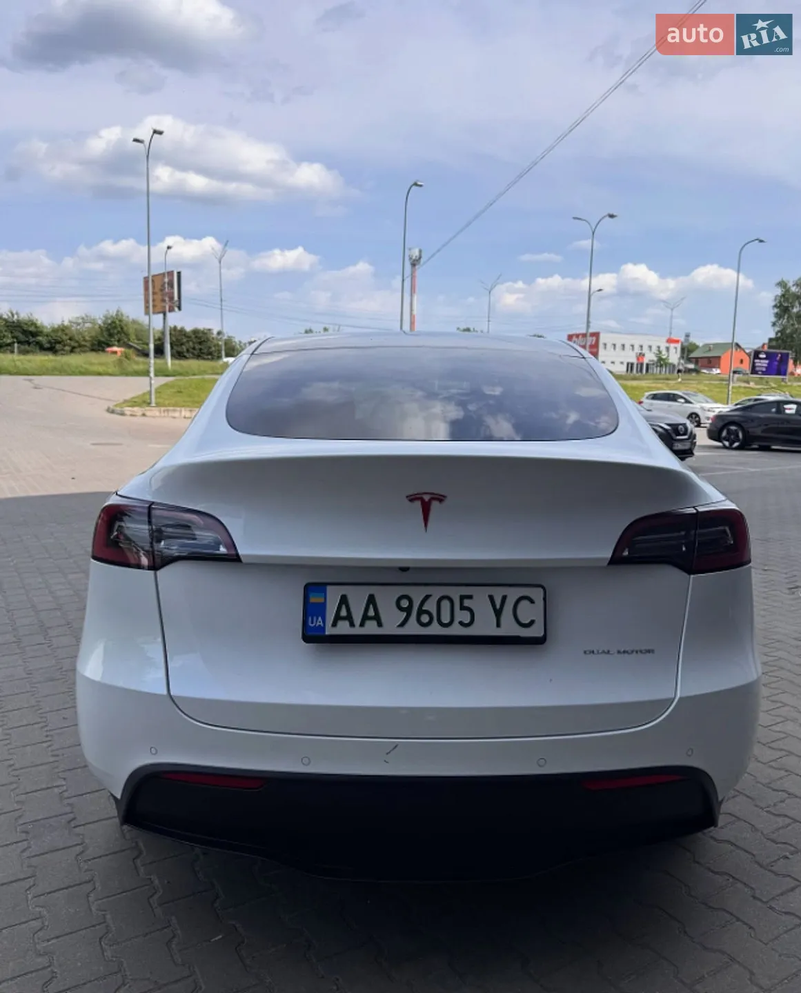 2021 Tesla Model Y - мініатюра 4