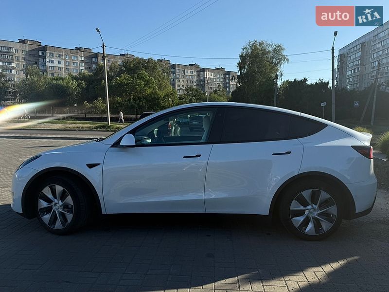 Позашляховик / Кросовер Tesla Model Y 2022 в Черкасах фото 4 Позашляховик / Кросовер Tesla Model Y 2022 в Черкасах