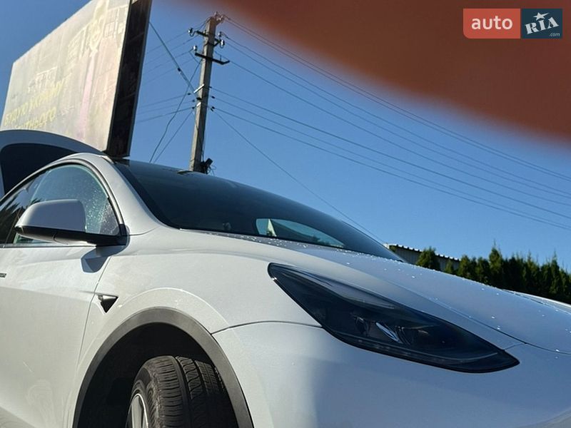 Позашляховик / Кросовер Tesla Model Y 2022 в Черкасах фото 13 Позашляховик / Кросовер Tesla Model Y 2022 в Черкасах