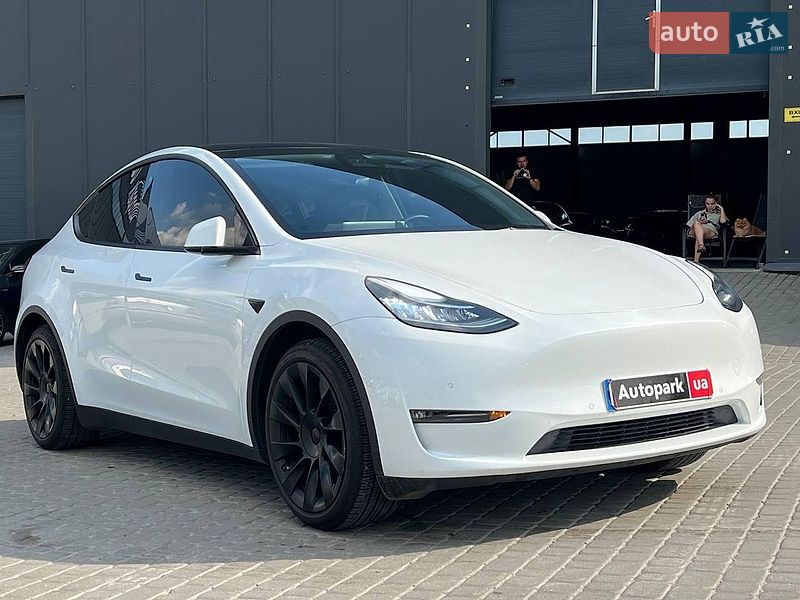 Позашляховик / Кросовер Tesla Model Y 2021 в Львові