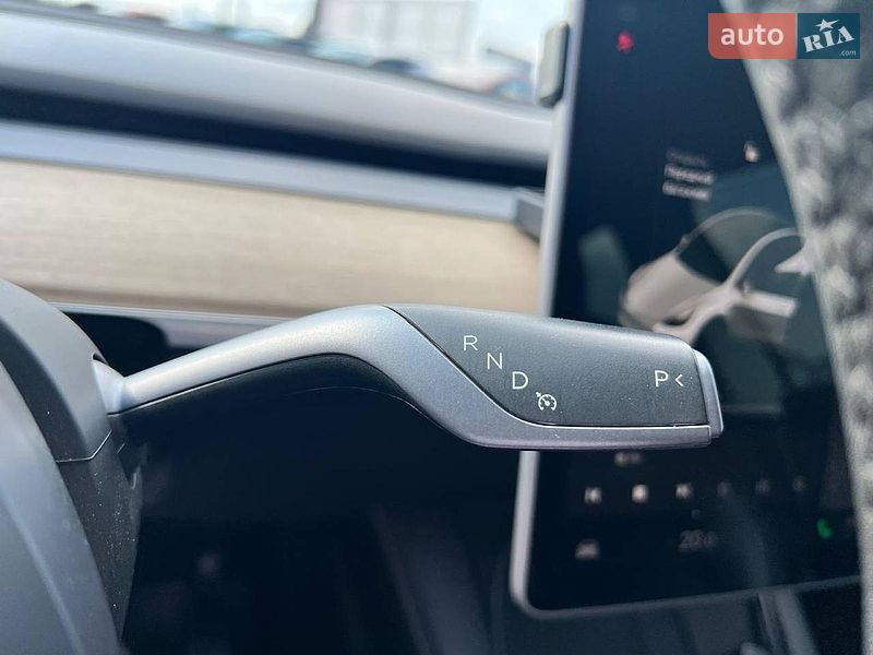 Позашляховик / Кросовер Tesla Model Y 2021 в Львові