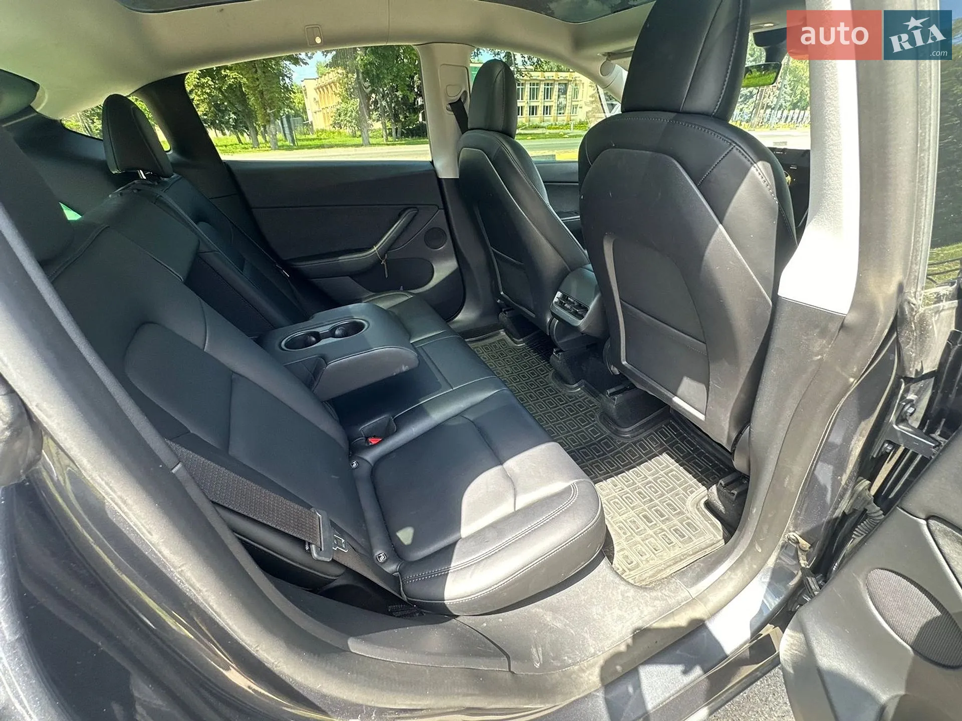 2022 Tesla Model Y - мініатюра 2