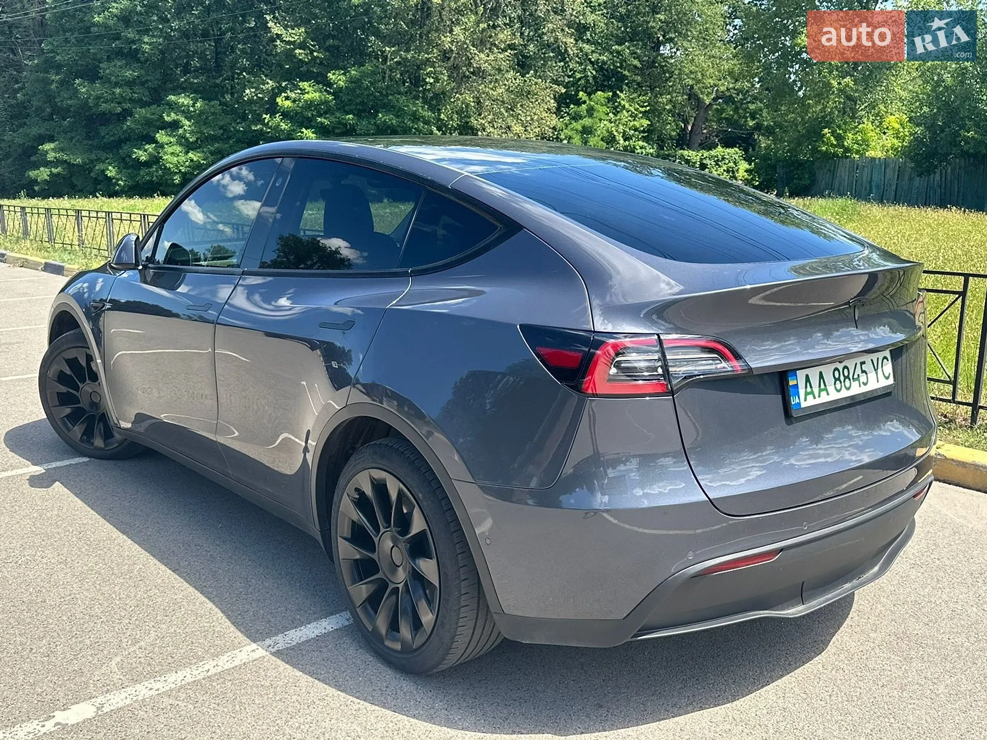 2022 Tesla Model Y - мініатюра 8