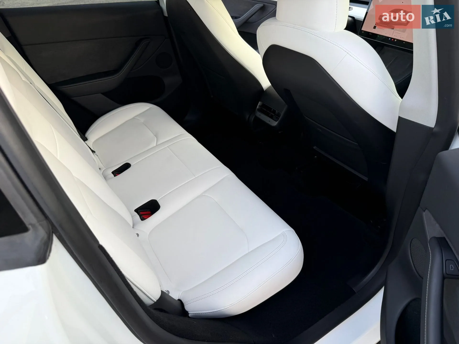 2023 Tesla Model Y - мініатюра 12