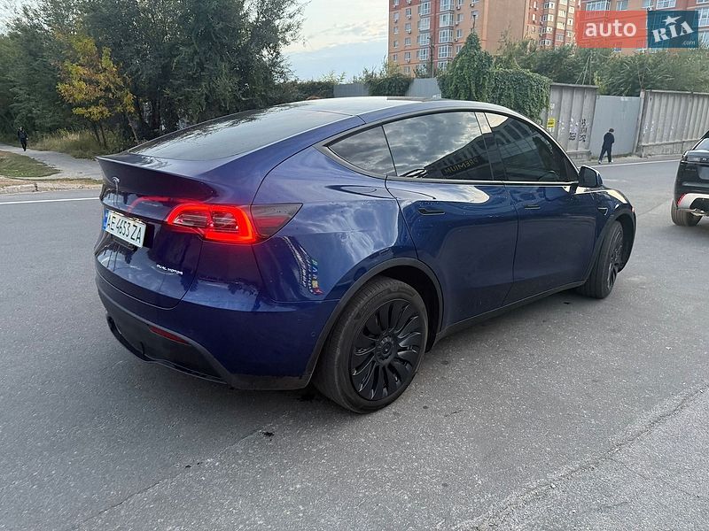 Tesla Model Y 2021