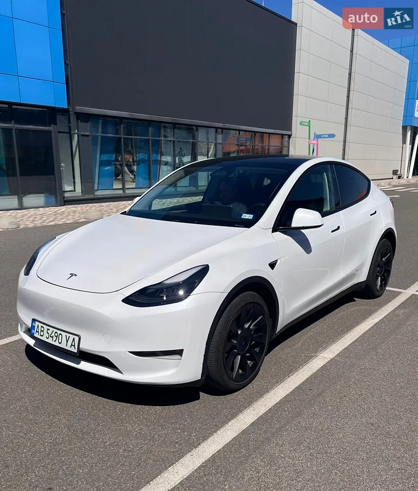 2025 Tesla Model Y - мініатюра 27