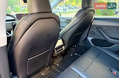 Позашляховик / Кросовер Tesla Model Y 2025 в Києві фото 28 Позашляховик / Кросовер Tesla Model Y 2025 в Києві