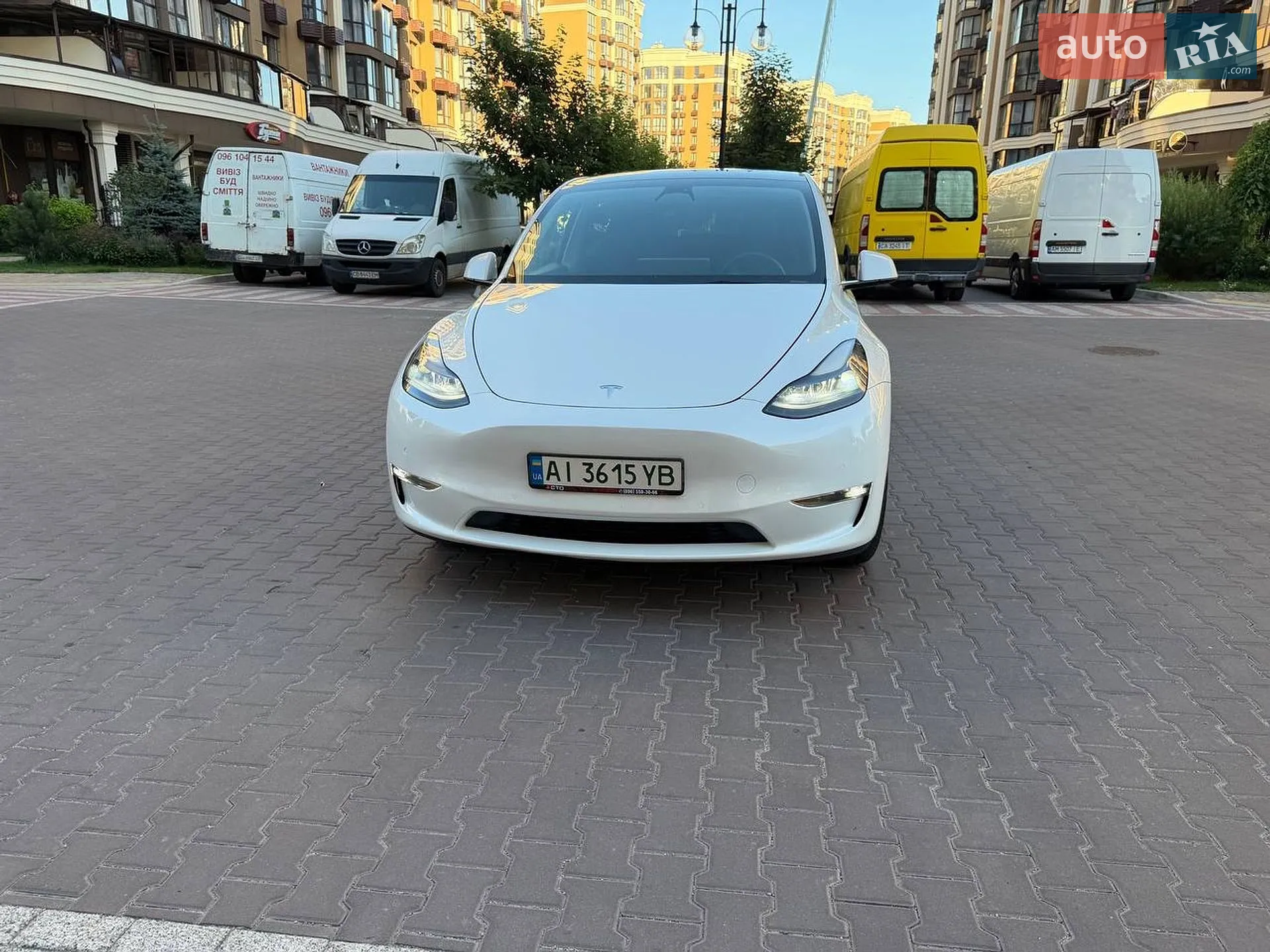 2022 Tesla Model Y - мініатюра 3