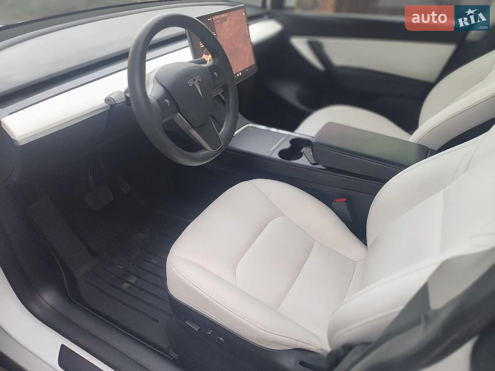 2021 Tesla Model Y - мініатюра 19