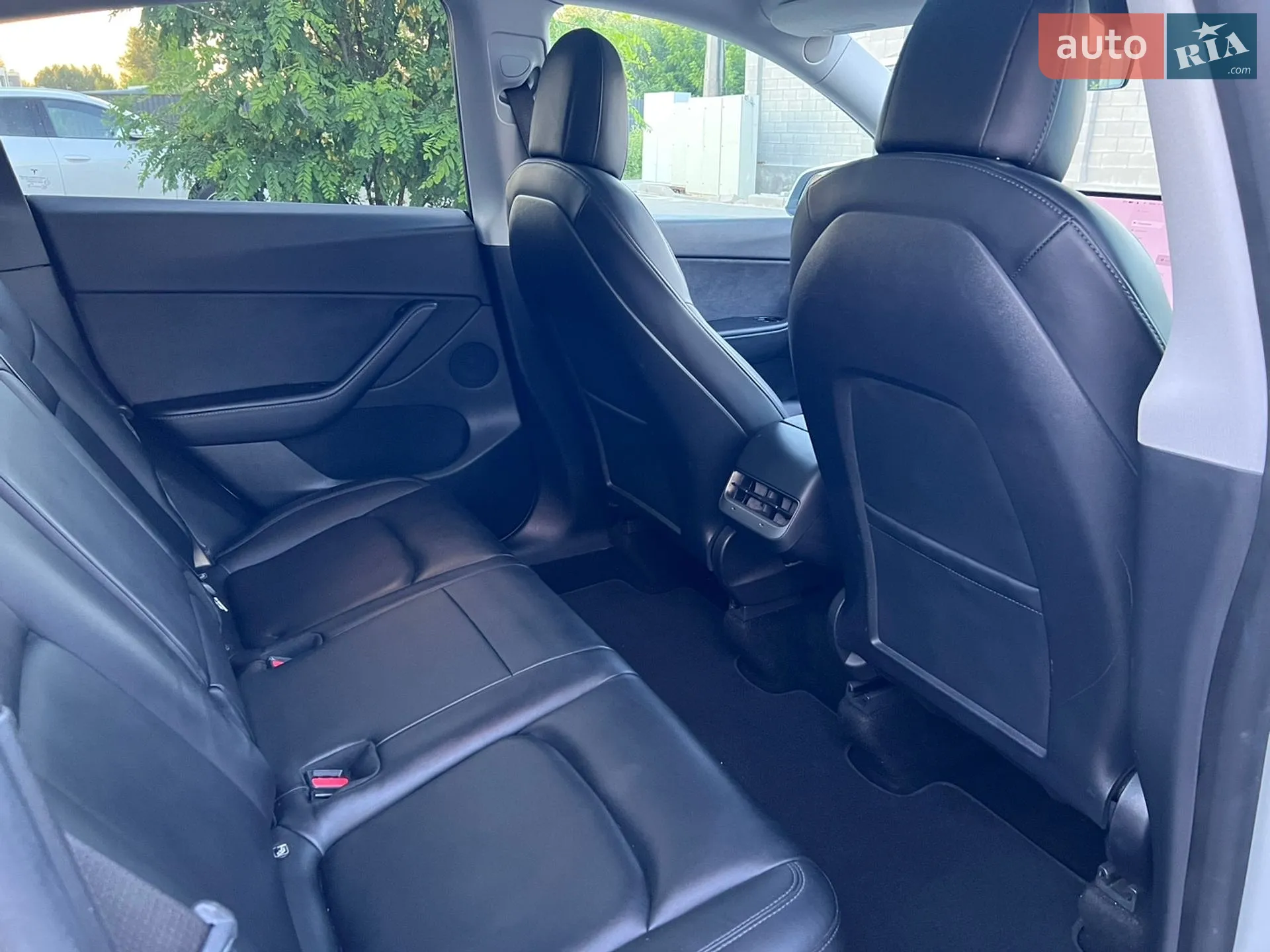 2020 Tesla Model Y - мініатюра 37