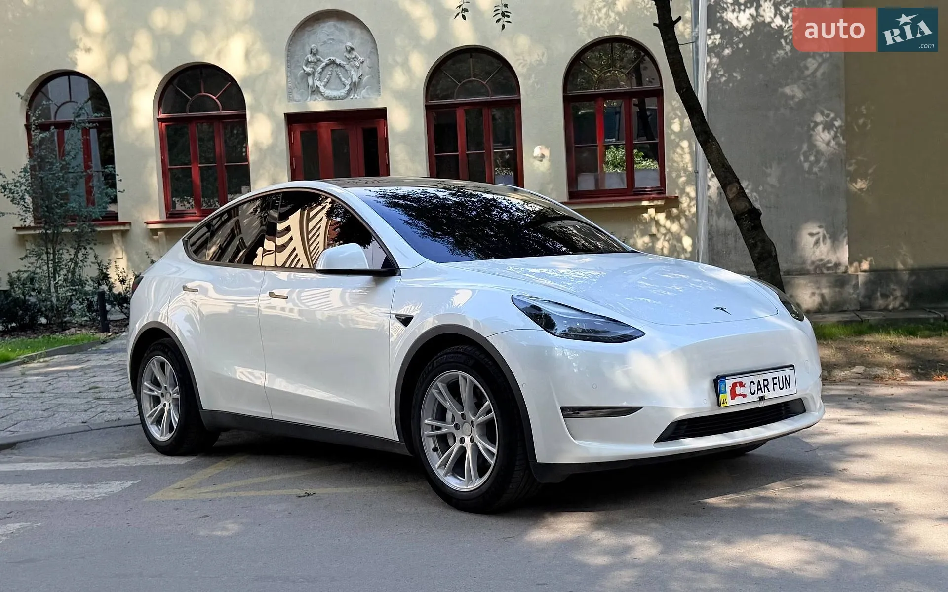 2022 Tesla Model Y - мініатюра 2