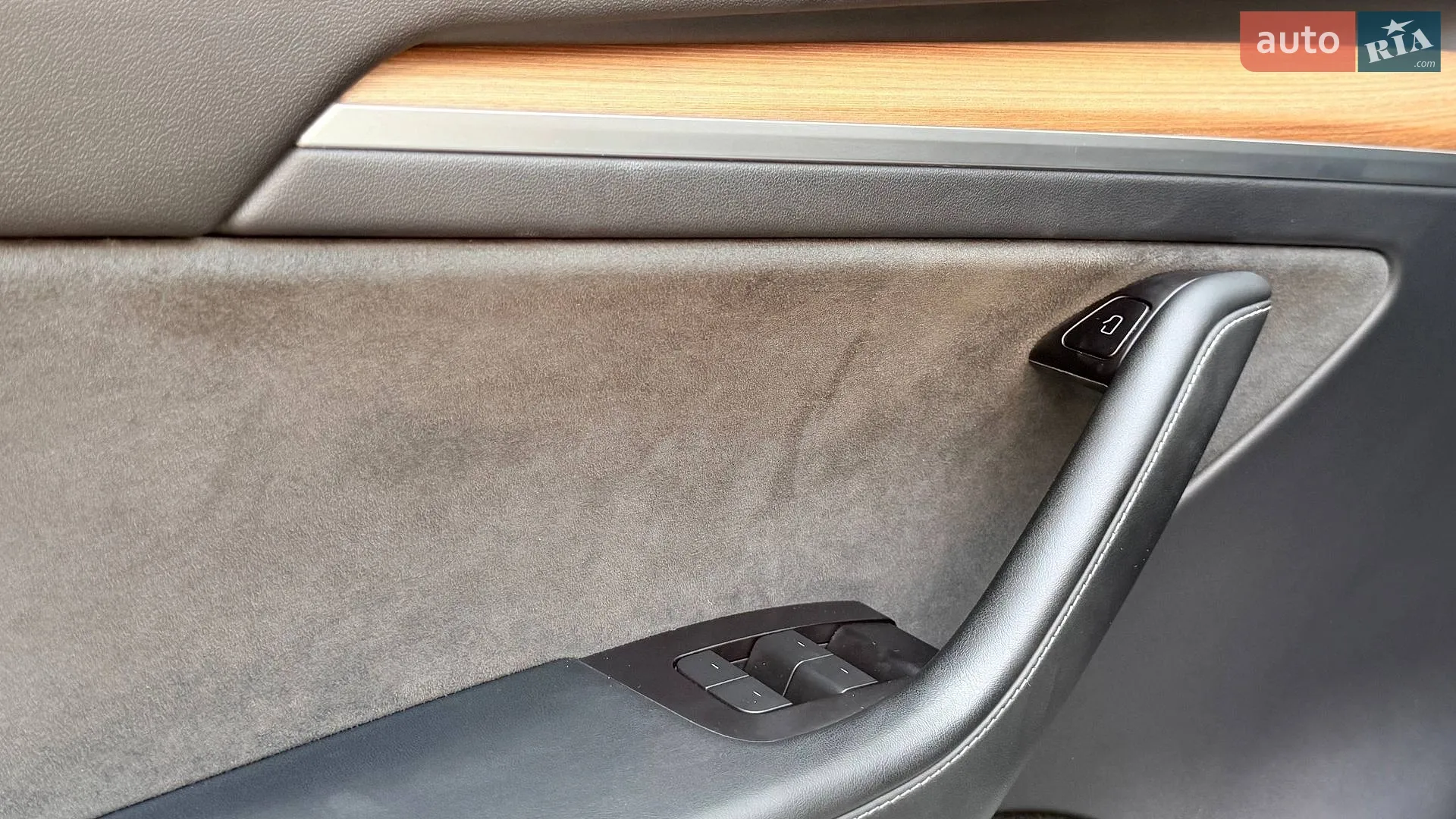2022 Tesla Model Y - мініатюра 13