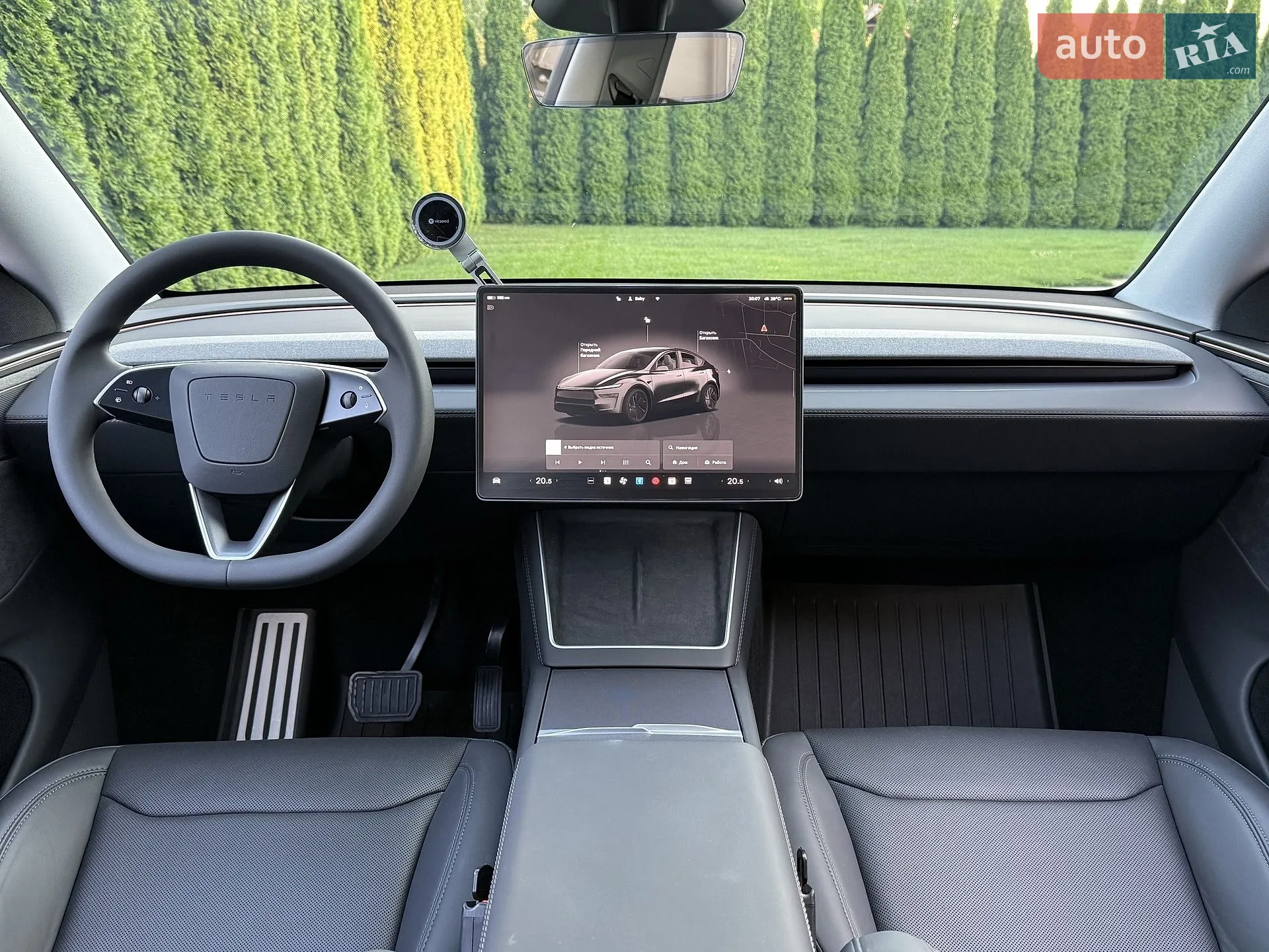 2025 Tesla Model Y - мініатюра 9
