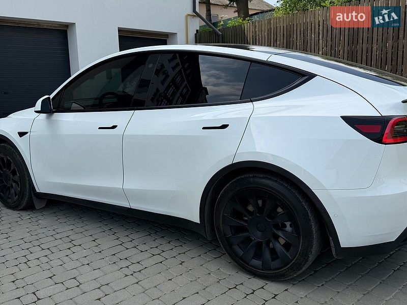 Внедорожник / Кроссовер Tesla Model Y 2021 в Чорткове