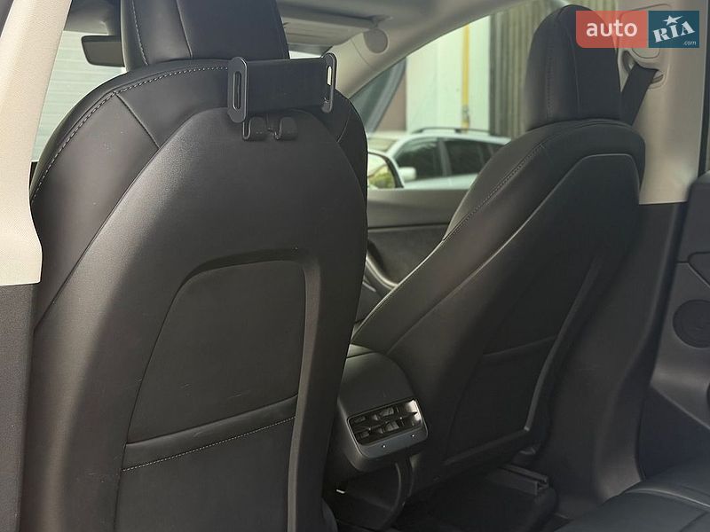 Внедорожник / Кроссовер Tesla Model Y 2021 в Чорткове