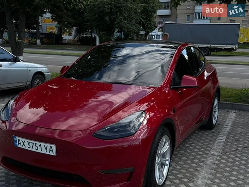 Tesla Model Y