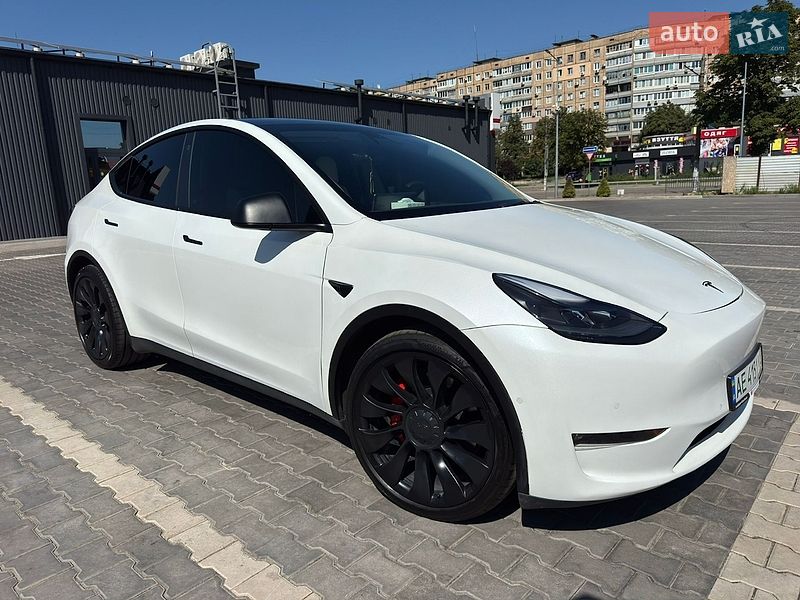 Внедорожник / Кроссовер Tesla Model Y 2021 в Кривом Роге