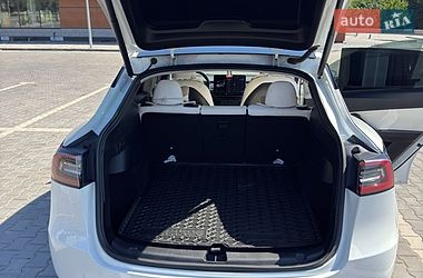Внедорожник / Кроссовер Tesla Model Y 2021 в Кривом Роге