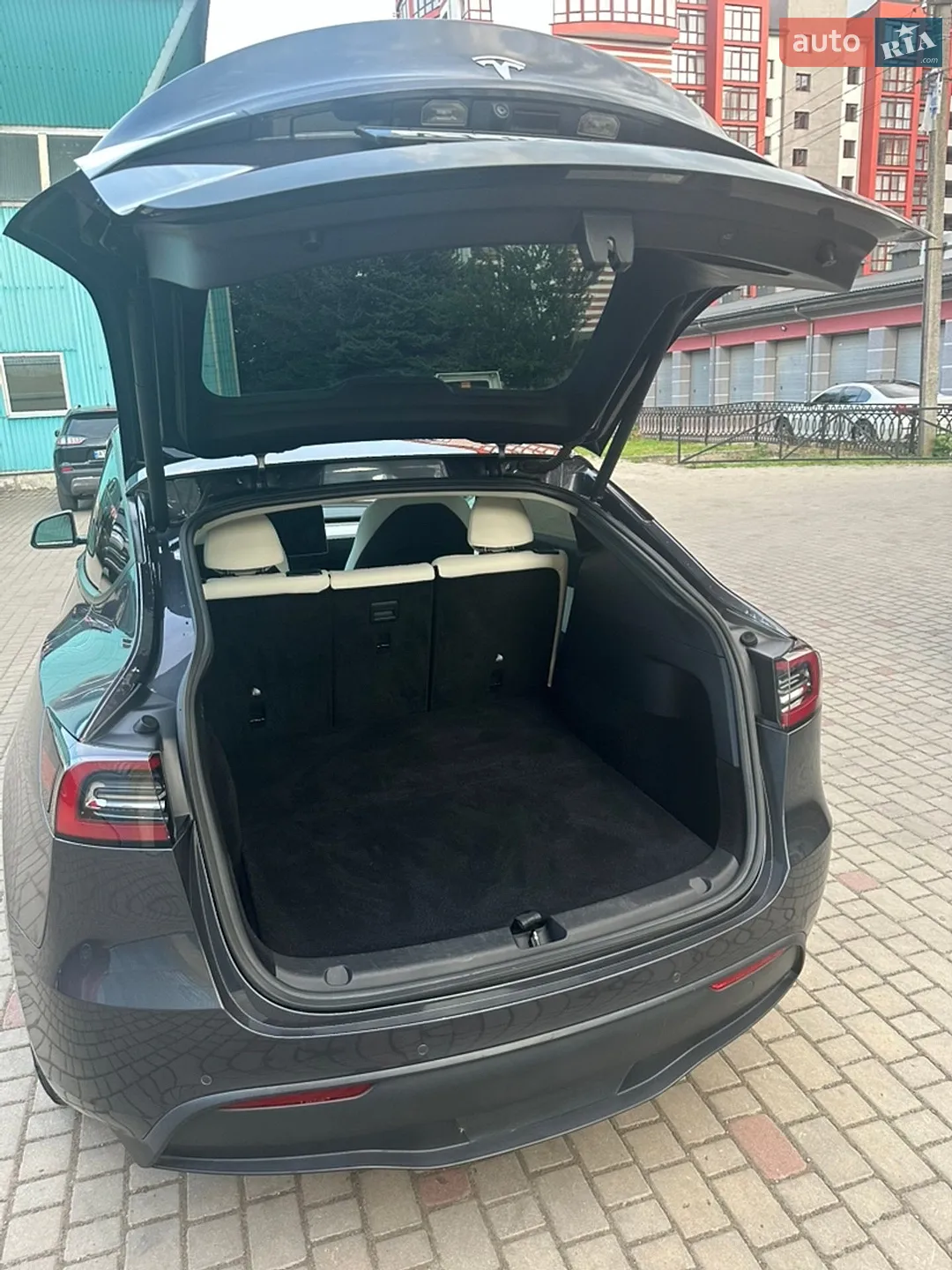 2021 Tesla Model Y - мініатюра 23