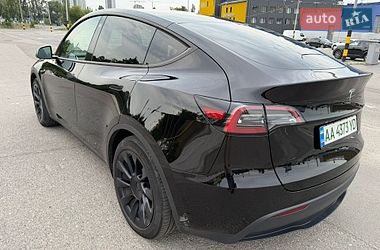 Внедорожник / Кроссовер Tesla Model Y 2023 в Киеве