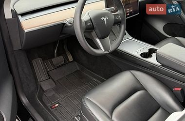 Внедорожник / Кроссовер Tesla Model Y 2023 в Киеве