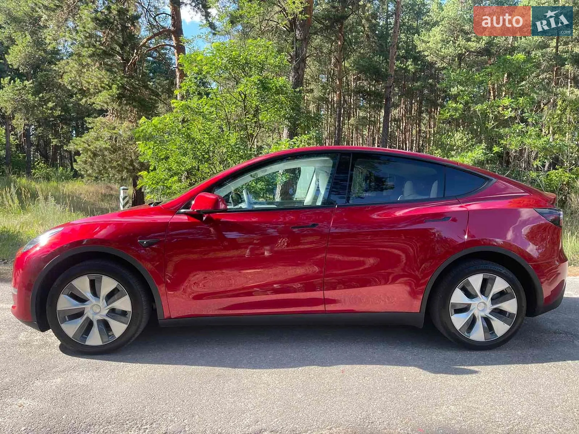 2024 Tesla Model Y - мініатюра 4