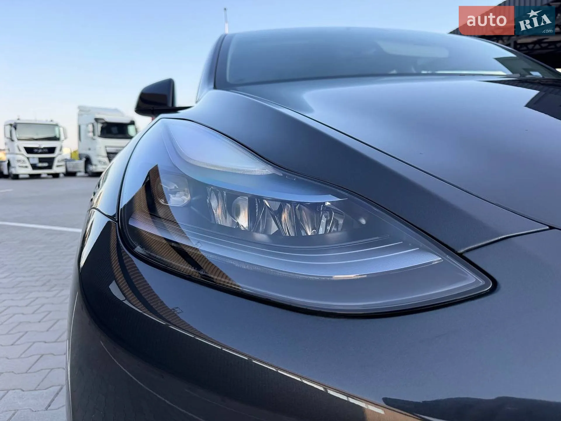 2025 Tesla Model Y - мініатюра 19