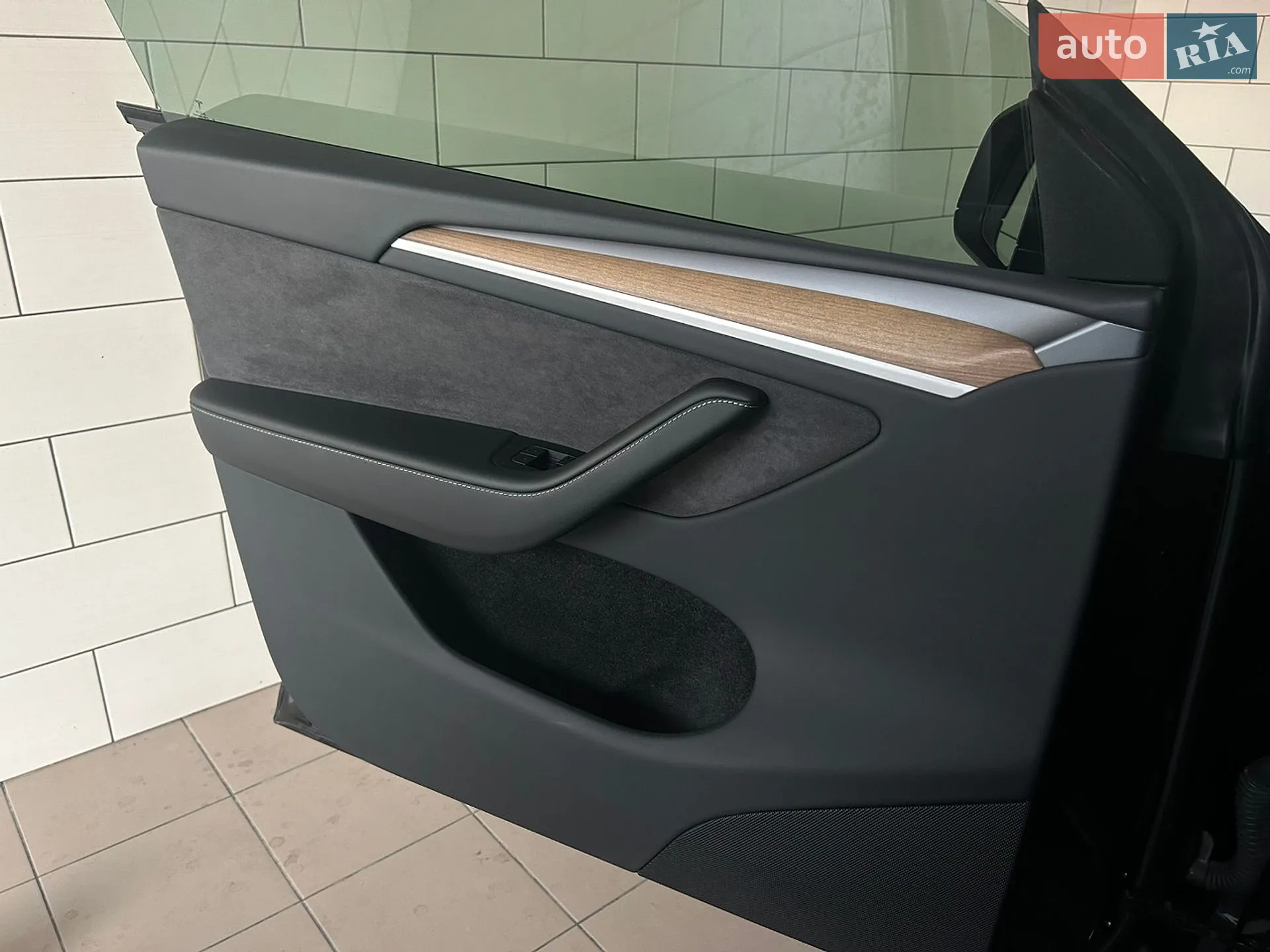 2023 Tesla Model Y - мініатюра 39
