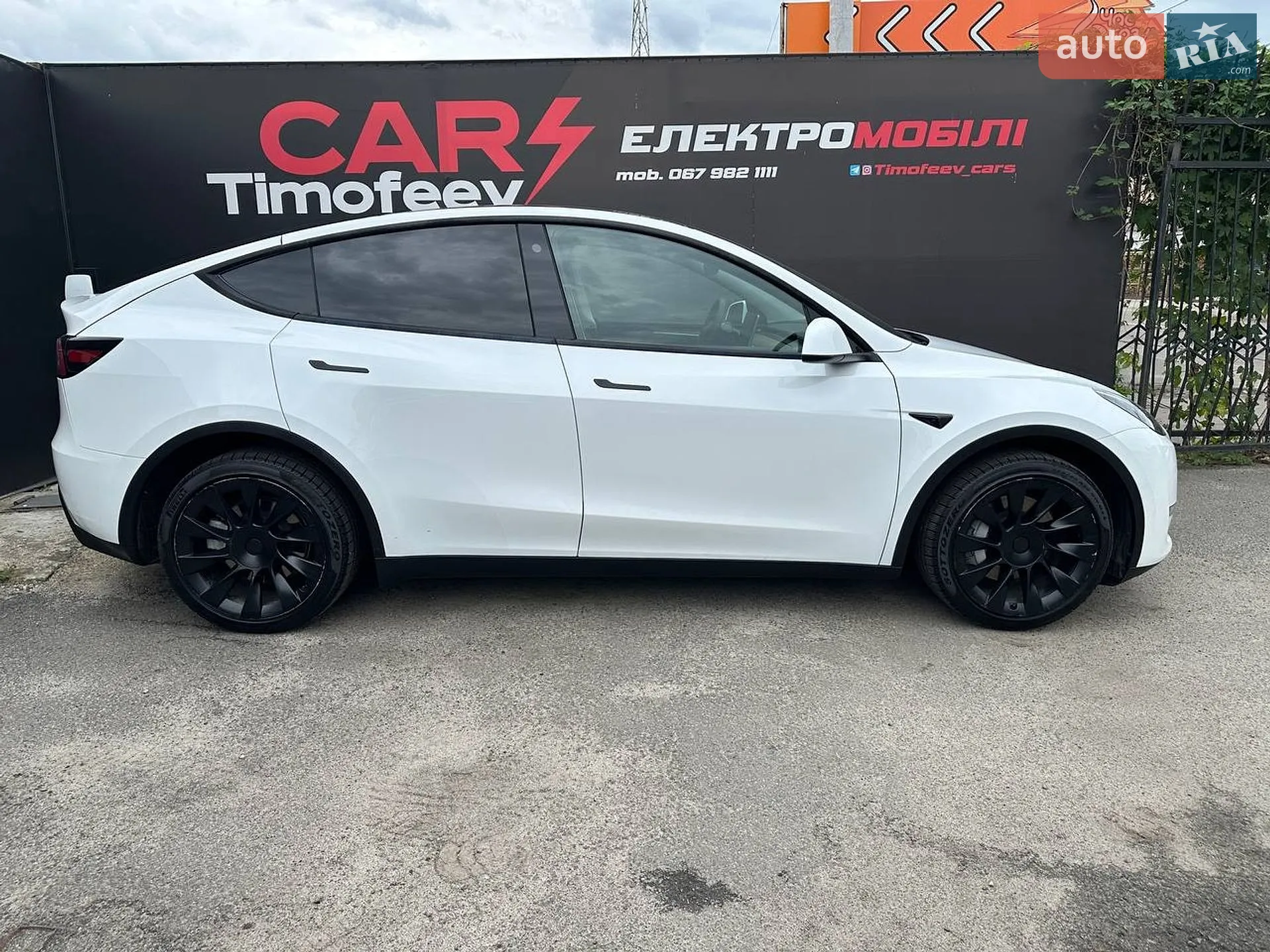2023 Tesla Model Y - мініатюра 4