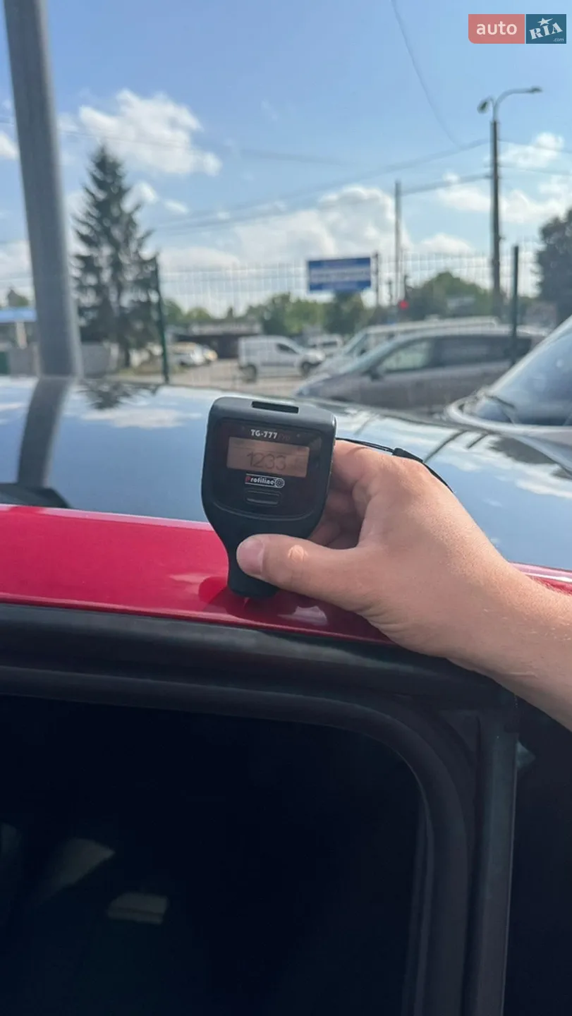 Tesla Model Y 2022 VIN LRWYGCFSXPC636858 фото оголошення 33 з 34