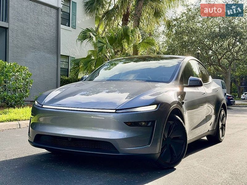 Внедорожник / Кроссовер Tesla Model Y 2026 в Львове