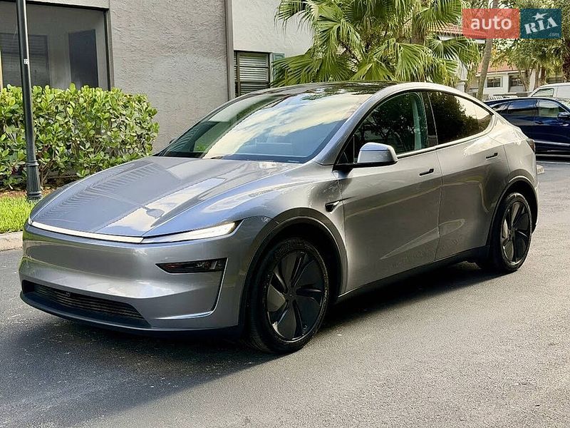 Внедорожник / Кроссовер Tesla Model Y 2026 в Львове