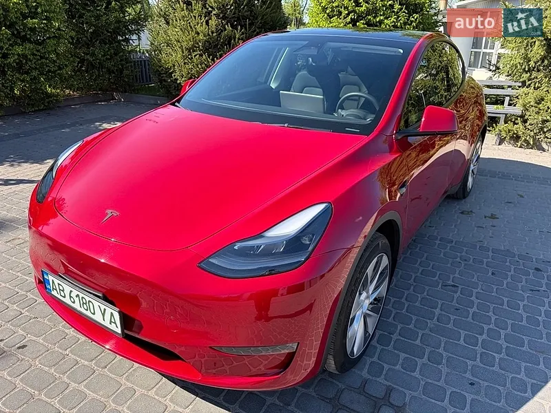 Tesla Model Y 2023
