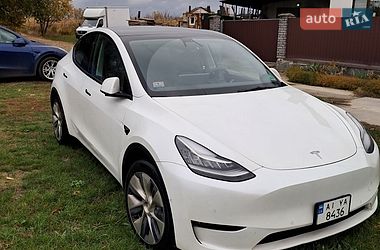 Внедорожник / Кроссовер Tesla Model Y 2021 в Киеве