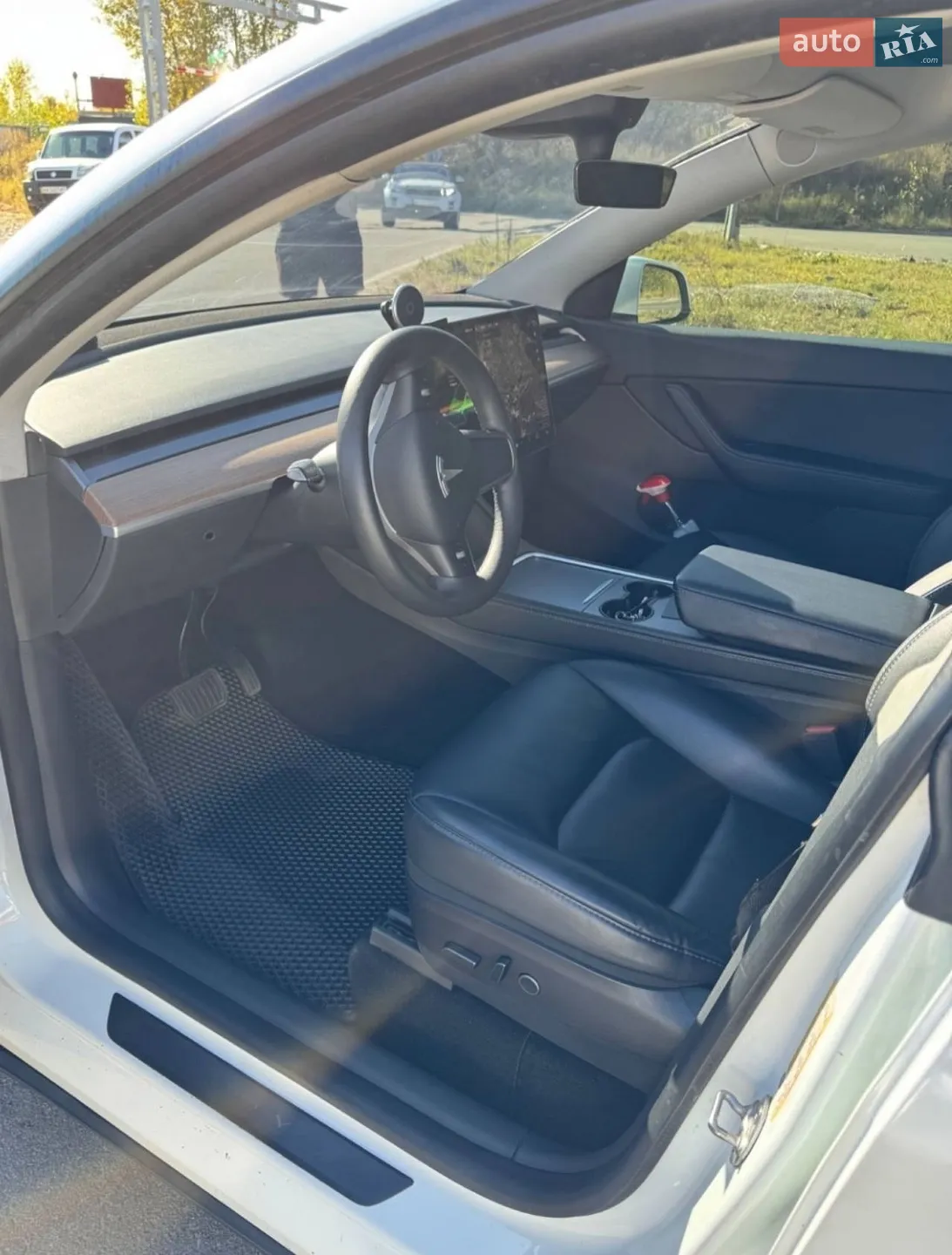 2021 Tesla Model Y - мініатюра 8