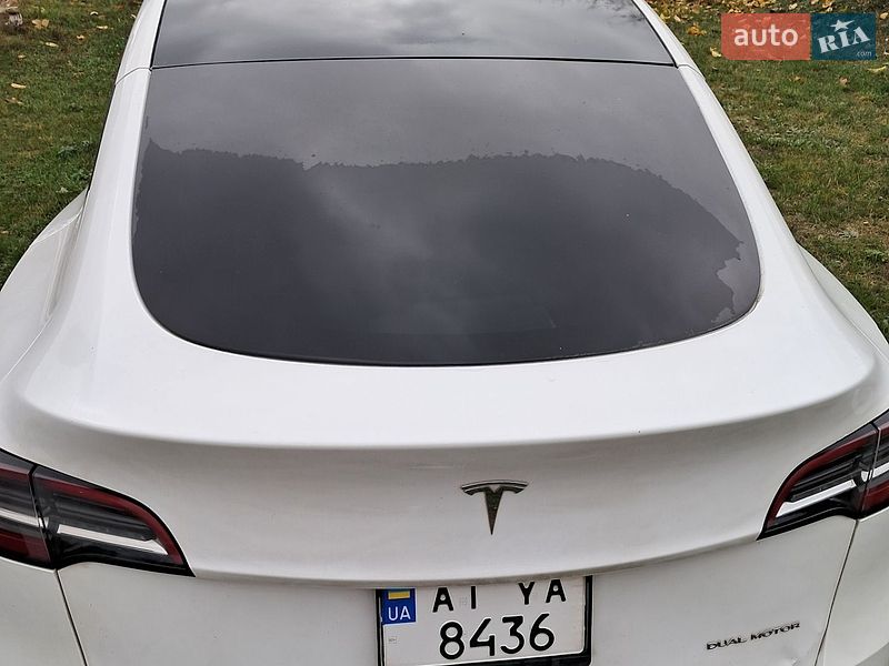 Внедорожник / Кроссовер Tesla Model Y 2021 в Киеве
