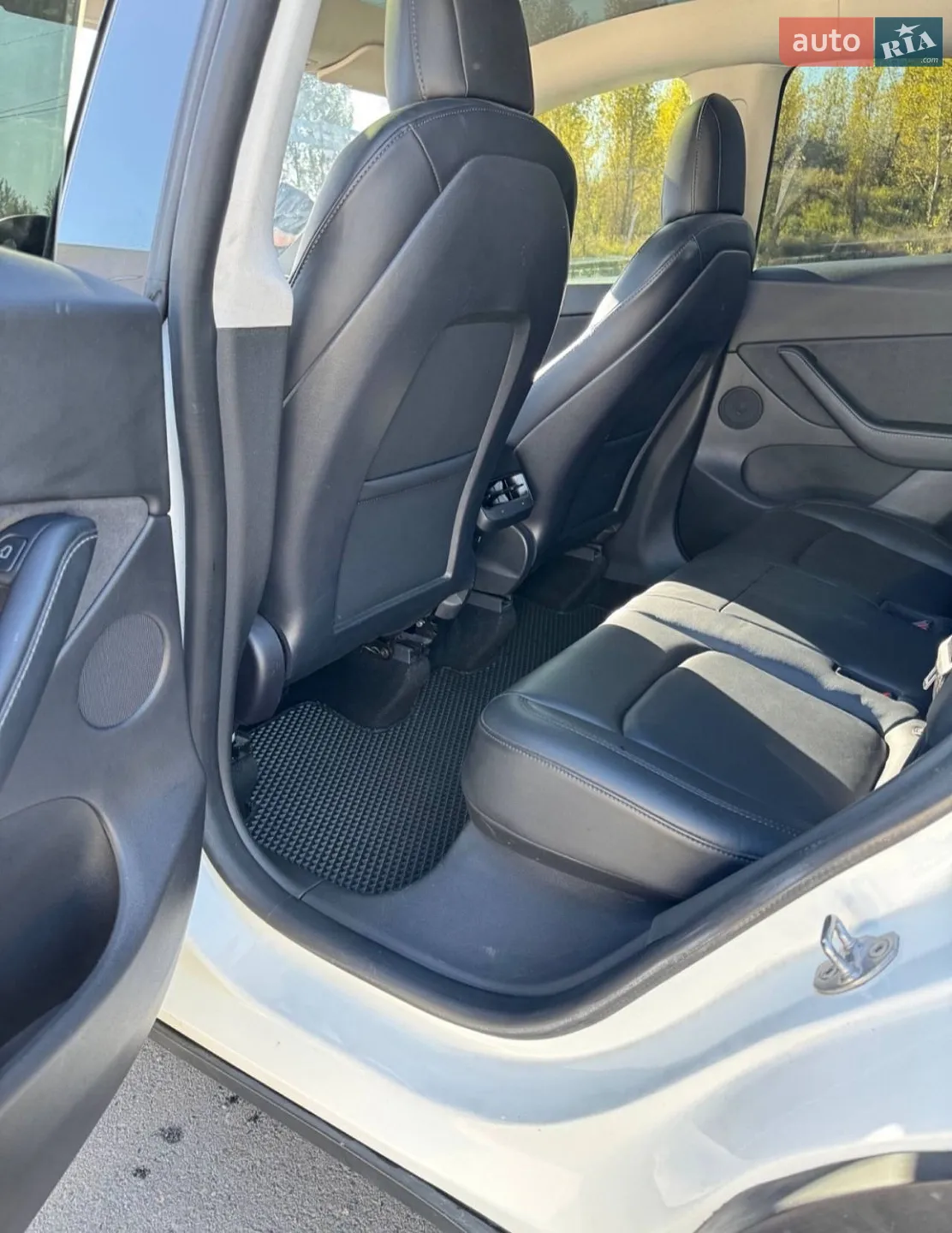 2021 Tesla Model Y - мініатюра 10