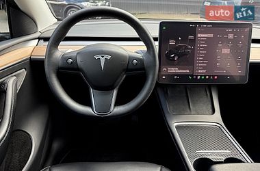 Позашляховик / Кросовер Tesla Model Y 2023 в Києві