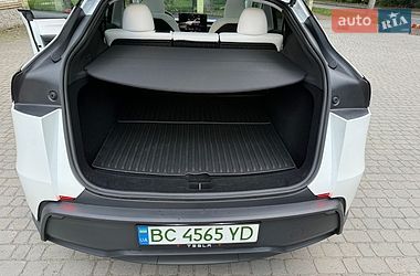 Позашляховик / Кросовер Tesla Model Y 2025 в Львові
