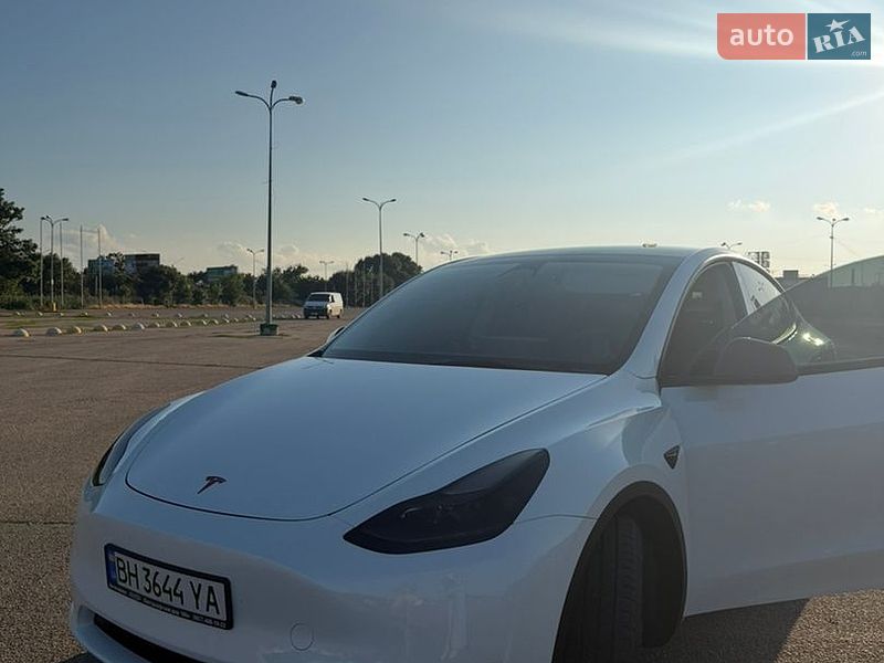 Позашляховик / Кросовер Tesla Model Y 2023 в Одесі