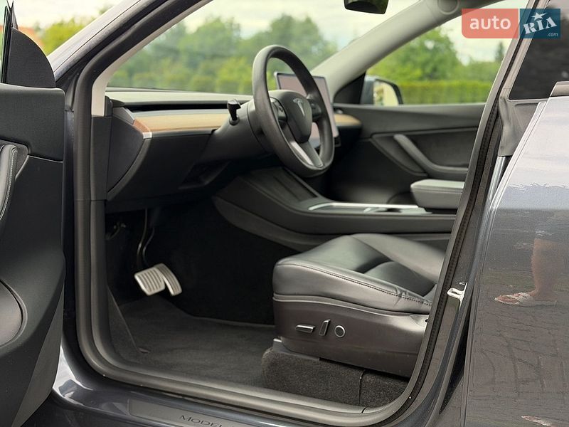 Внедорожник / Кроссовер Tesla Model Y 2022 в Львове