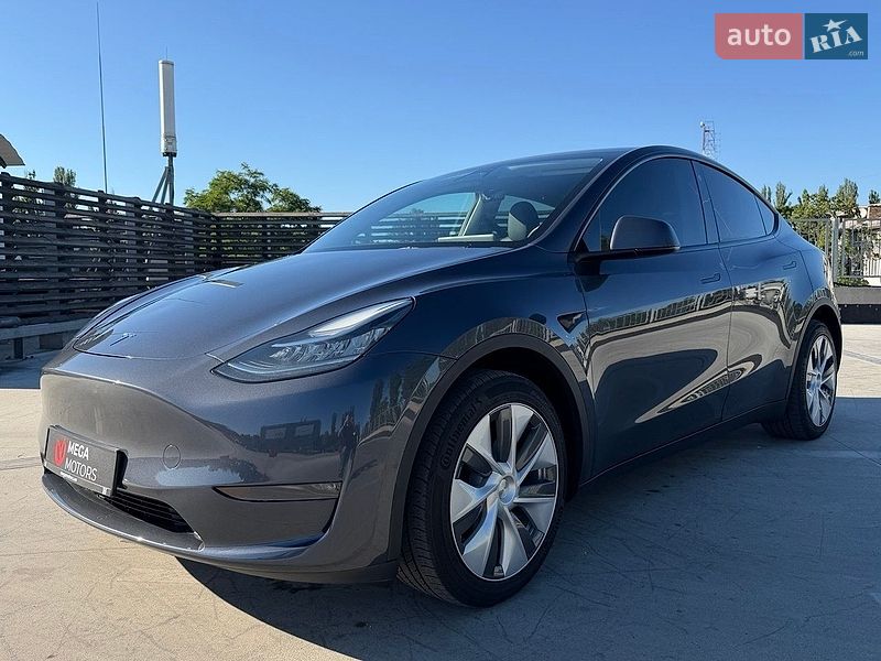 Tesla Model Y 2022