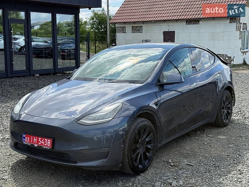 Tesla Model Y 2020