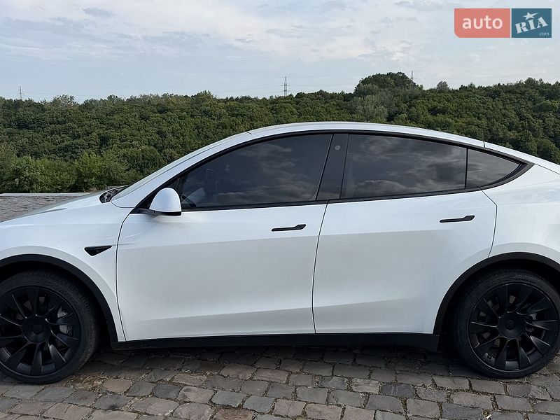 Позашляховик / Кросовер Tesla Model Y 2020 в Житомирі фото 11 Позашляховик / Кросовер Tesla Model Y 2020 в Житомирі