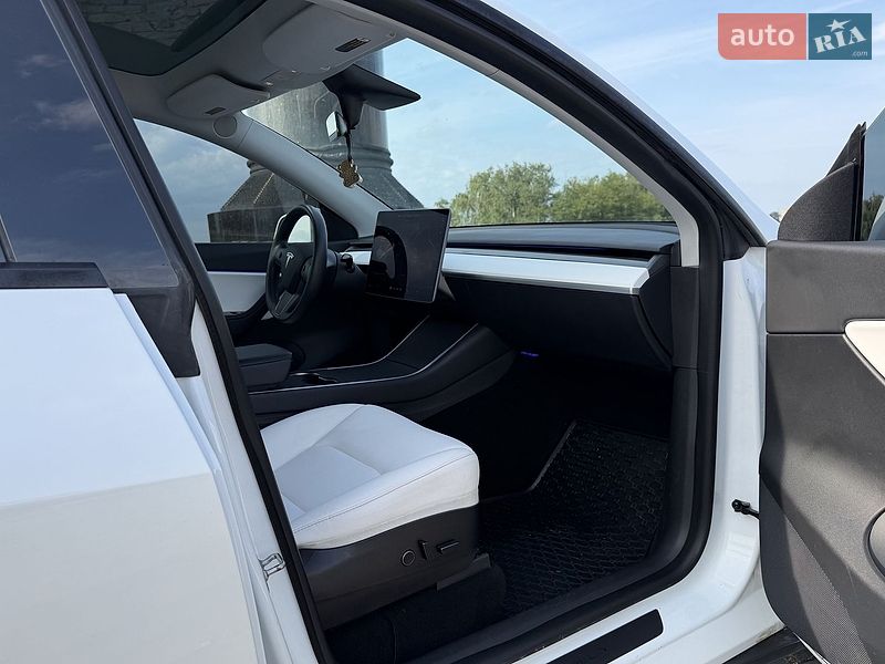 Позашляховик / Кросовер Tesla Model Y 2020 в Житомирі фото 29 Позашляховик / Кросовер Tesla Model Y 2020 в Житомирі
